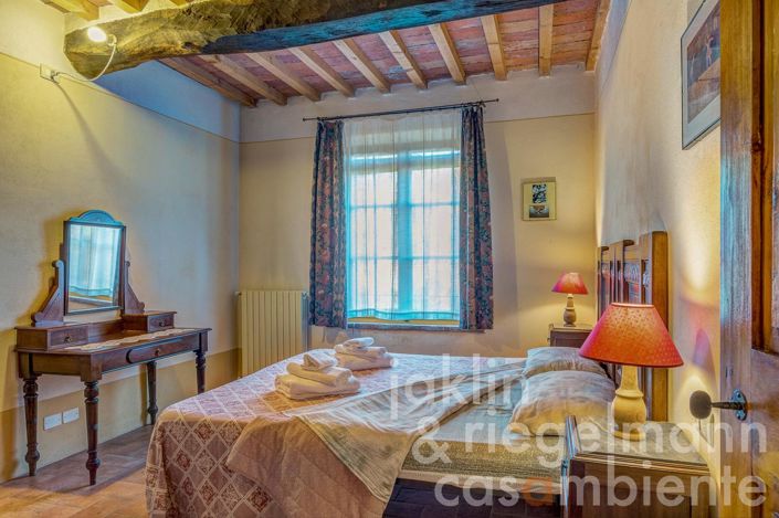 Image No.60-9 Bed Country House for sale