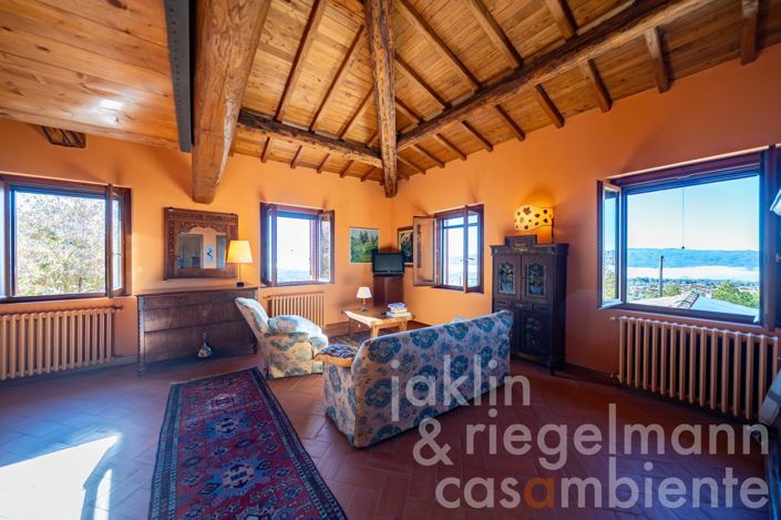 Image No.32-6 Bed Country House for sale