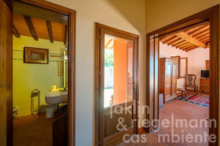Image No.40-6 Bed Country House for sale