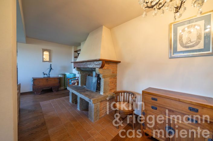 Image No.57-6 Bed Country House for sale