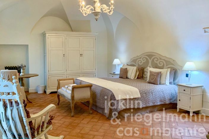 Image No.19-7 Bed Villa for sale