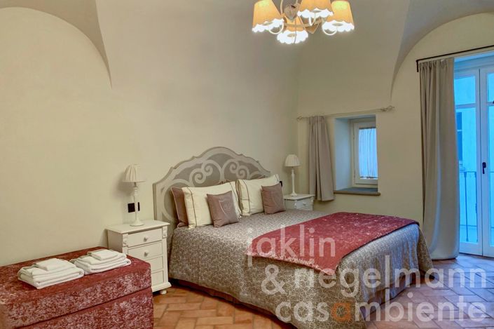 Image No.22-7 Bed Villa for sale