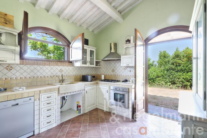 Image No.14-2 Bed Country House for sale