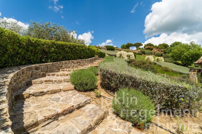 Image No.21-6 Bed Country House for sale