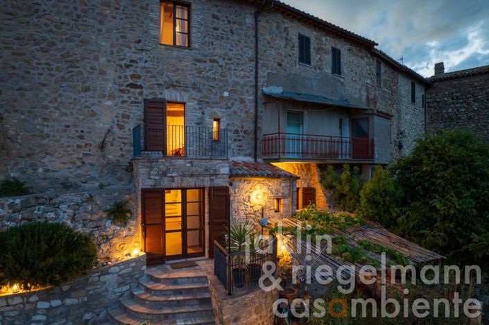 Image No.10-3 Bed Townhouse for sale