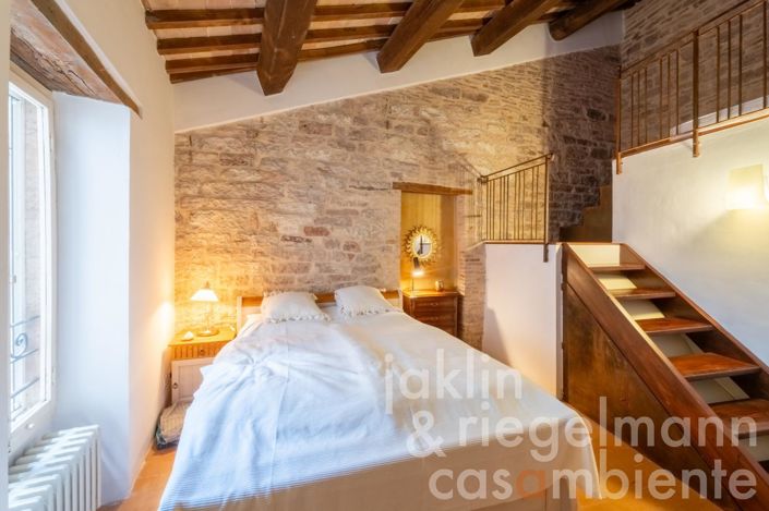 Image No.13-2 Bed Townhouse for sale