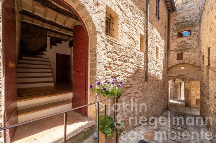 Image No.24-2 Bed Townhouse for sale