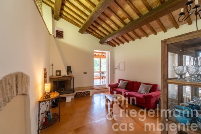 Image No.8-2 Bed Townhouse for sale
