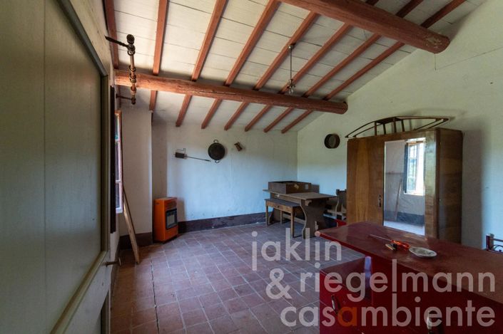 Image No.18-4 Bed Country House for sale