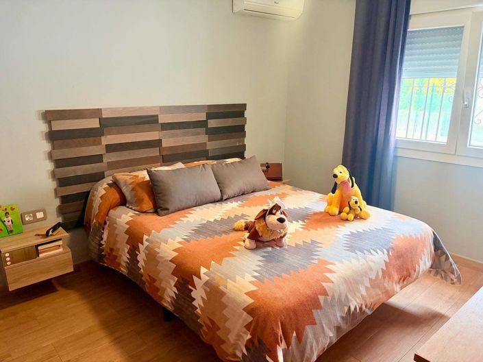 Image No.21-5 Bed House for sale