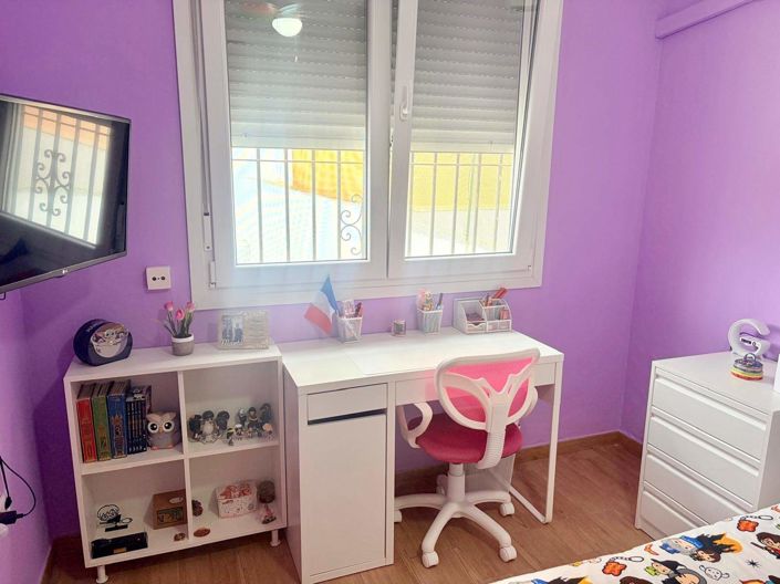 Image No.29-5 Bed House for sale