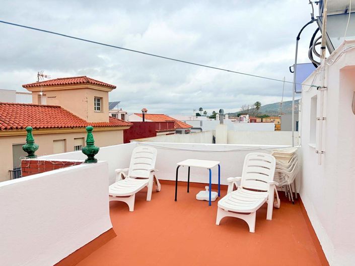 Image No.37-5 Bed House for sale