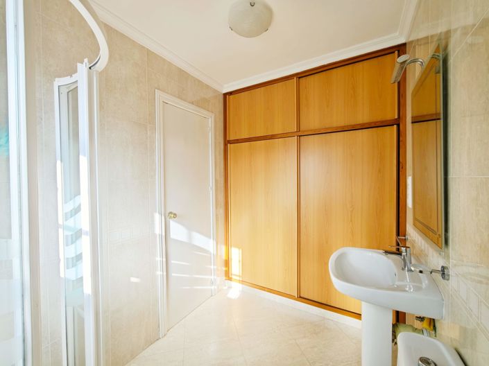 Image No.41-4 Bed Villa for sale