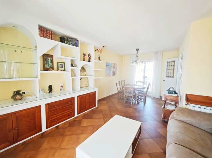 Image No.9-4 Bed Villa for sale