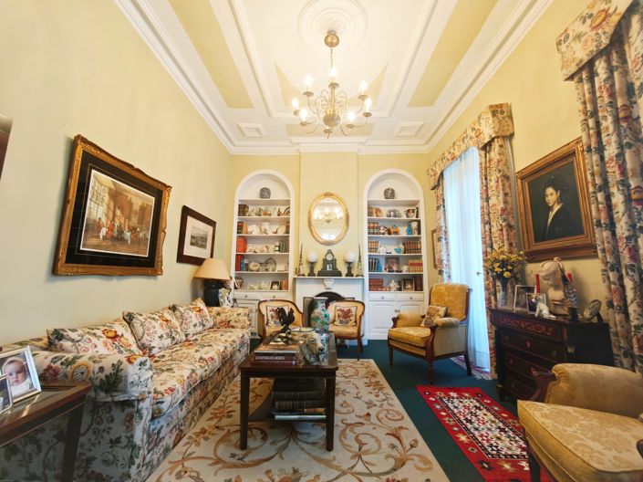 Image No.35-15 Bed Villa for sale