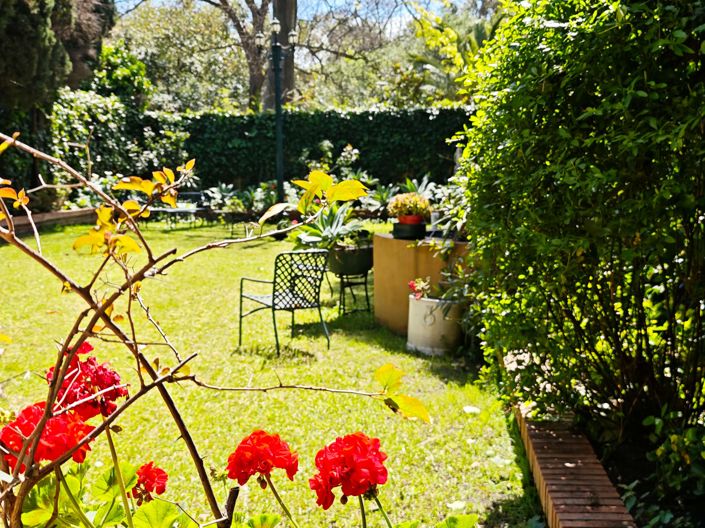 Image No.6-15 Bed Villa for sale