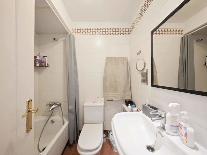 Image No.17-2 Bed Apartment for sale