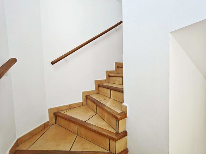 Image No.15-4 Bed Semi-Detached for sale