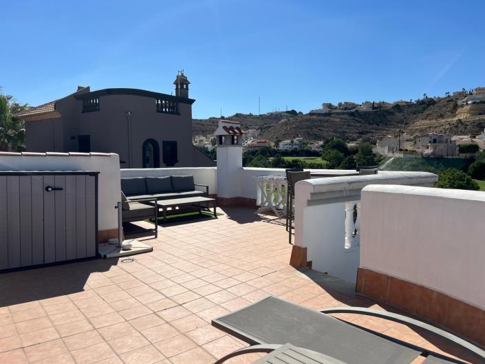 Image No.39-3 Bed Villa / Detached for sale