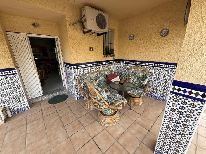 Image No.10-6 Bed Villa / Detached for sale
