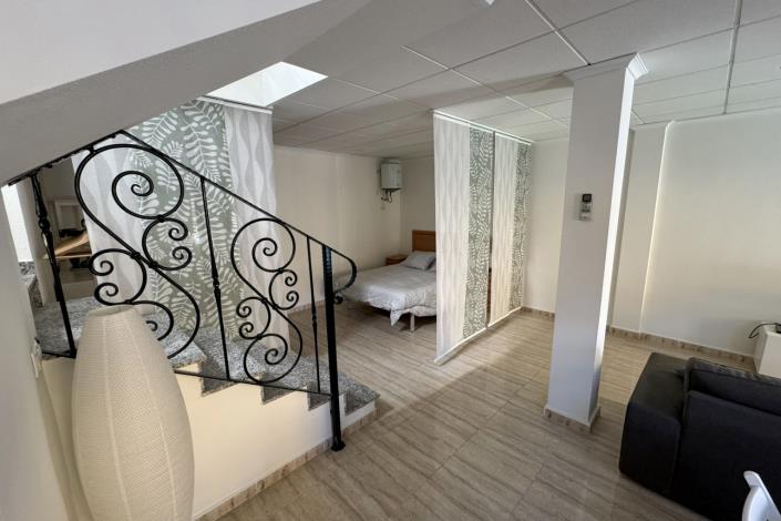 Image No.9-2 Bed Semi-Detached for sale