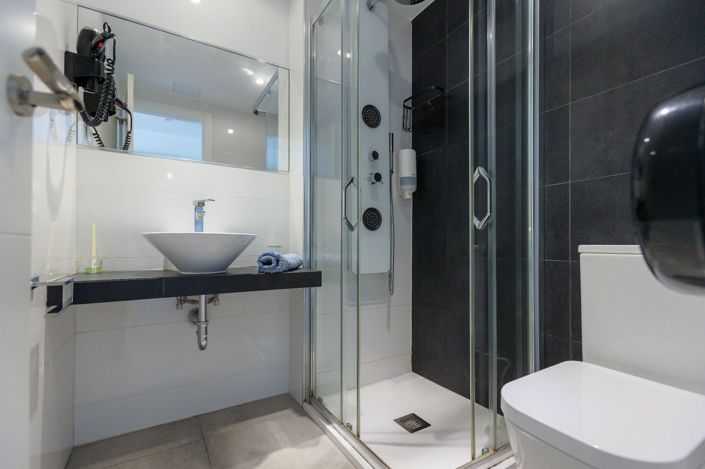 Image No.18-2 Bed Apartment for sale