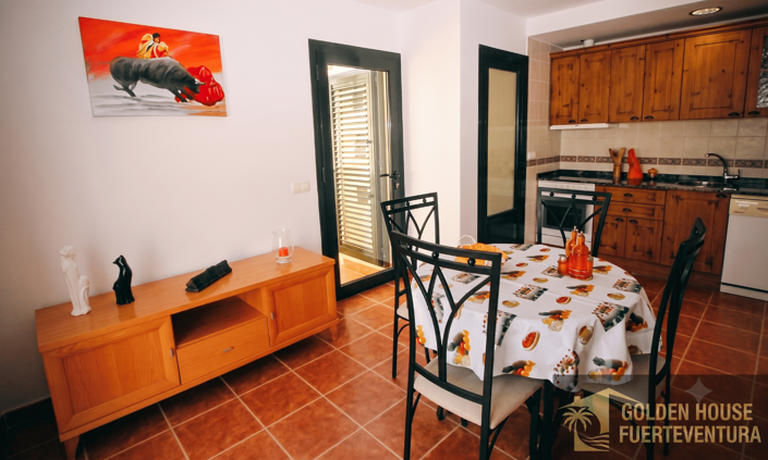 Image No.6-Propriété de 4 chambres à vendre