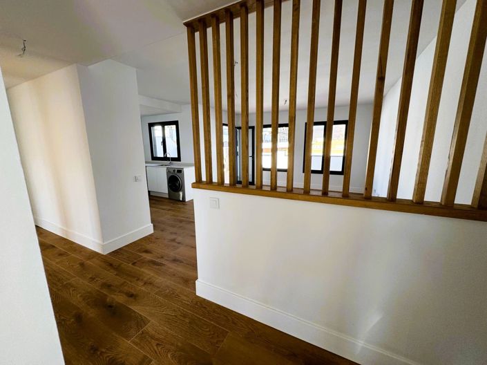 Image No.4-2 Bed Property for sale