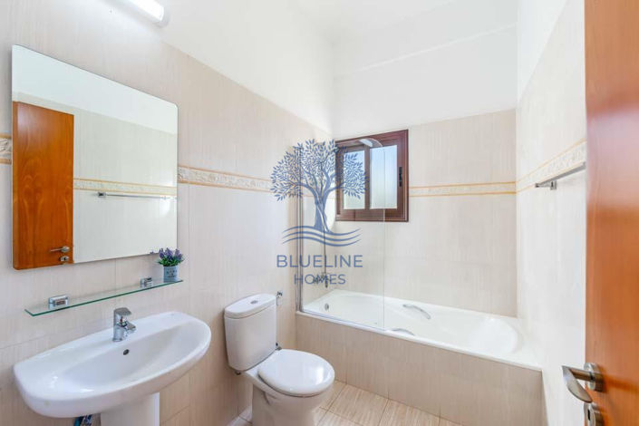 Image No.18-3 Bed Villa for sale