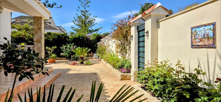 Image No.28-5 Bed Villa for sale