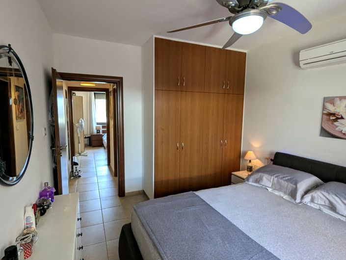 Image No.22-2 Bed Property for sale