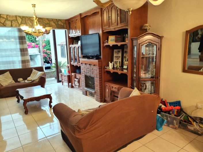 Image No.3-3 Bed Property for sale