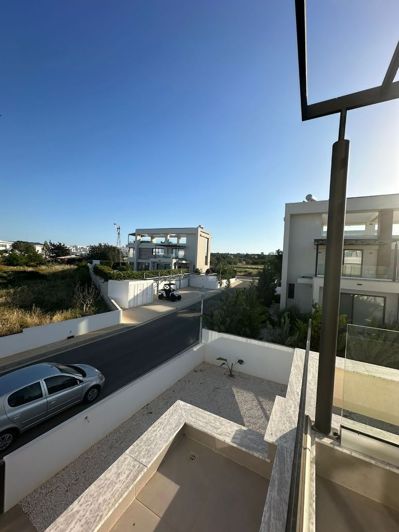 Image No.3-Propriété de 3 chambres à vendre à Paralimni