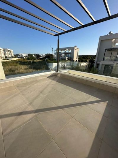 Image No.8-Propriété de 3 chambres à vendre à Paralimni