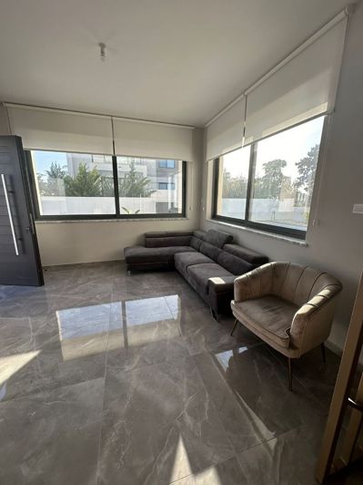 Image No.9-Propriété de 3 chambres à vendre à Paralimni