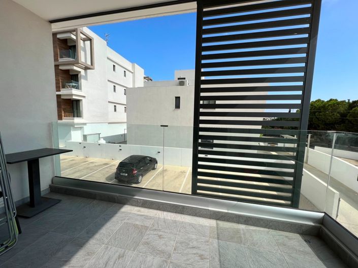 Image No.11-3 Bed Property for sale