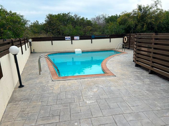 Image No.18-3 Bed Property for sale