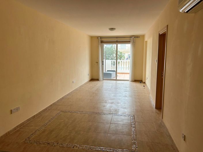 Image No.3-3 Bed Property for sale
