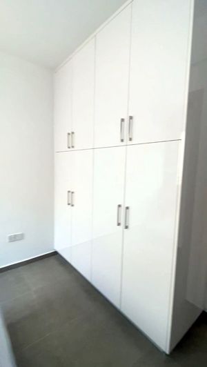 Image No.13-2 Bed Property for sale