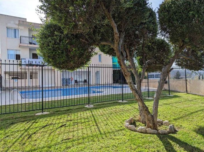 Image No.20-2 Bed Property for sale