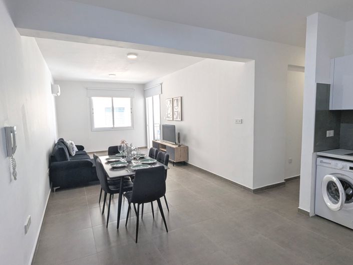 Image No.5-2 Bed Property for sale