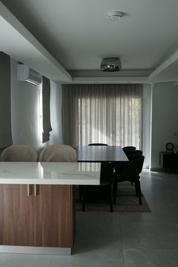 Image No.37-4 Bed Property for sale