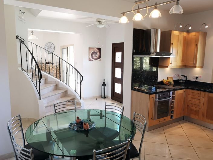 Image No.24-4 Bed Property for sale