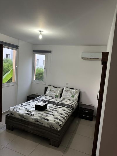 Image No.11-2 Bed Property for sale