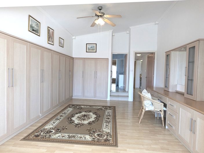 Image No.23-3 Bed Property for sale