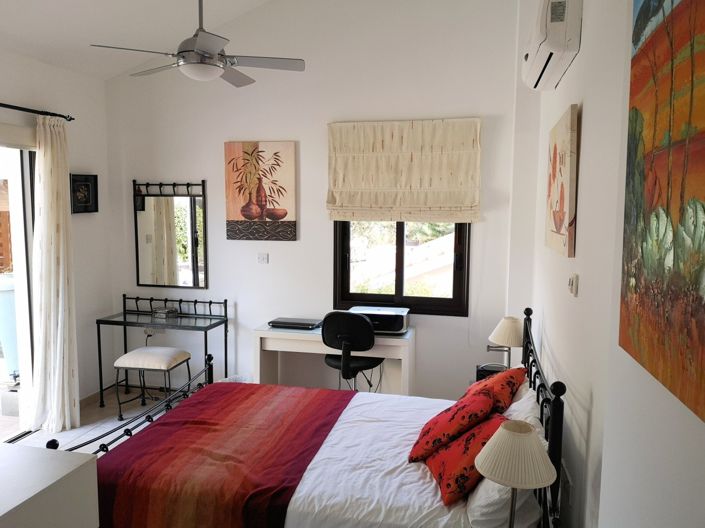 Image No.43-2 Bed Property for sale
