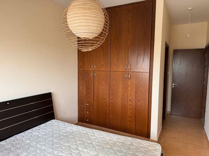 Image No.10-2 Bed Property for sale