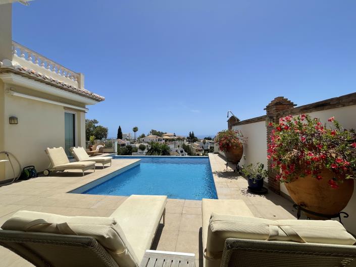 Image No.2-6 Bed House/Villa for sale