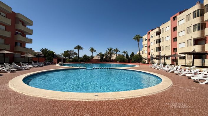 Image No.21-2 Bed Property for sale