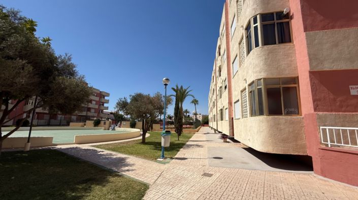 Image No.24-2 Bed Property for sale